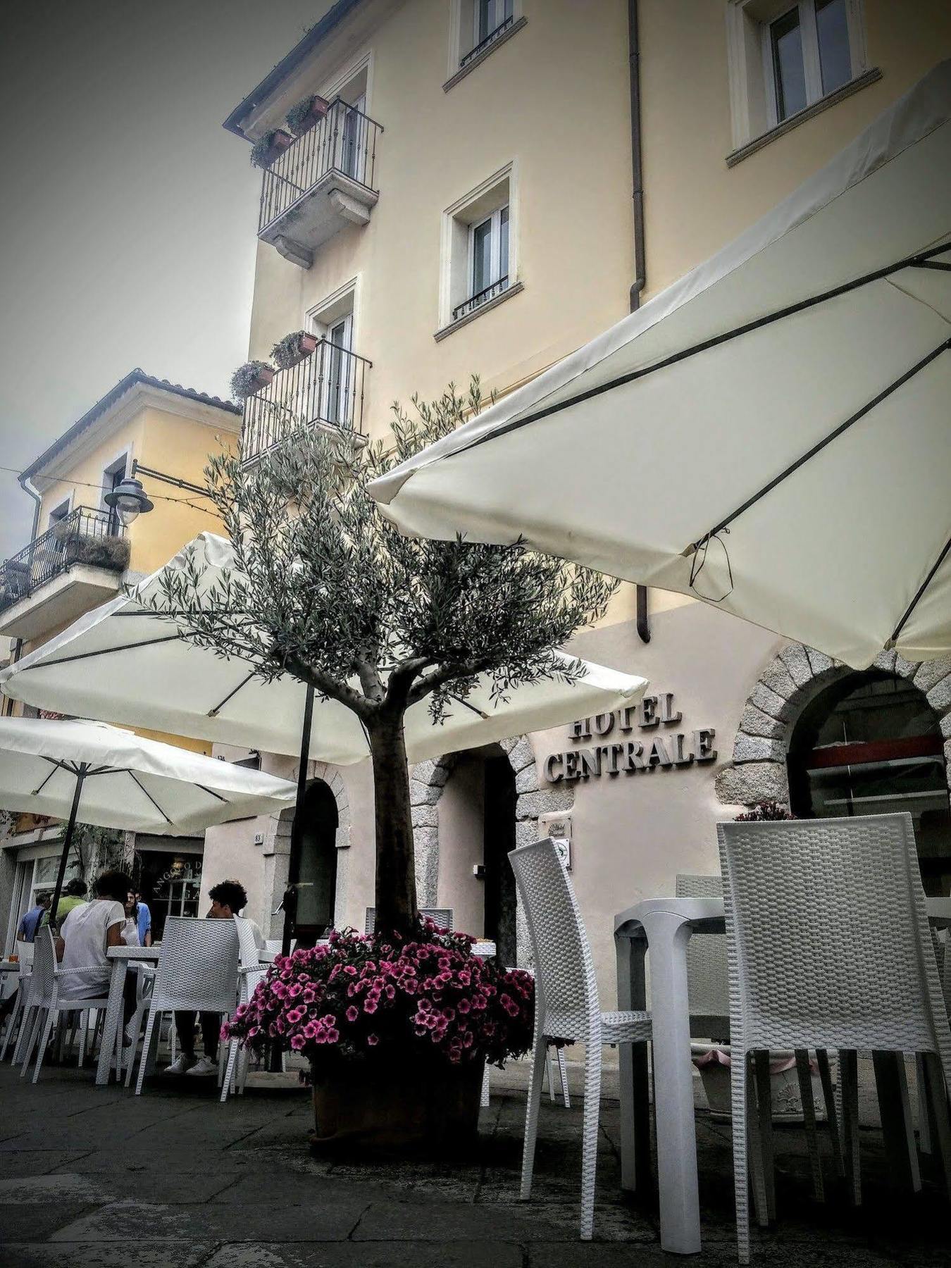 Hotel Centrale Olbia Exteriör bild